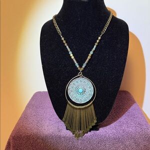 Elegant Turquoise and Gold Pendant Necklace